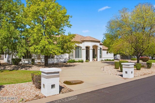 176 S EQUESTRIAN Court, Gilbert, AZ 85296