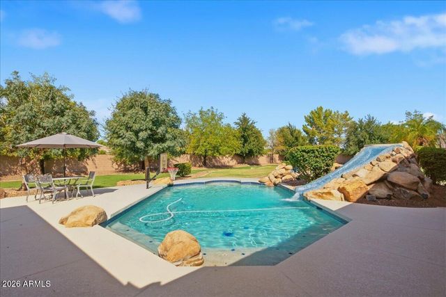 176 S EQUESTRIAN Court, Gilbert, AZ 85296