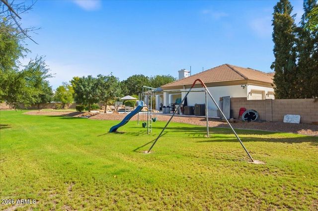 176 S EQUESTRIAN Court, Gilbert, AZ 85296