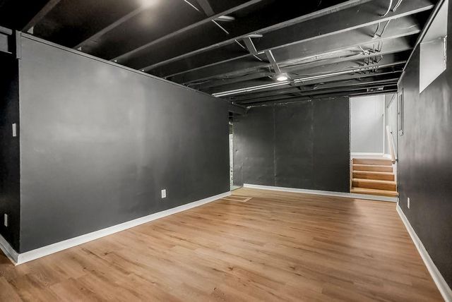 10816 Oak Street, Kansas City, MO 64114