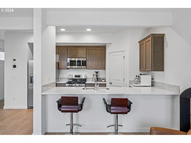 1121 N AUBURN Pl, Ridgefield, WA 98642