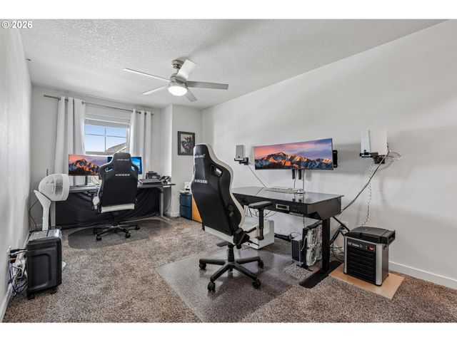 1121 N AUBURN Pl, Ridgefield, WA 98642
