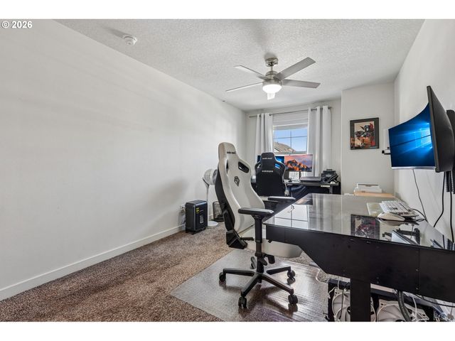 1121 N AUBURN Pl, Ridgefield, WA 98642