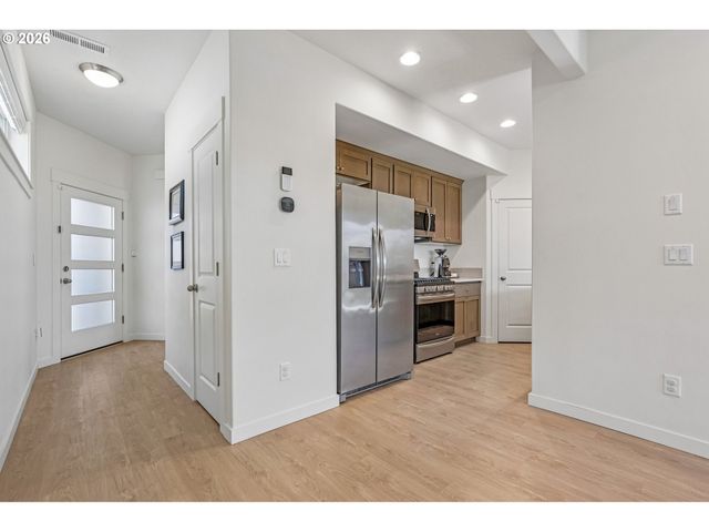 1121 N AUBURN Pl, Ridgefield, WA 98642