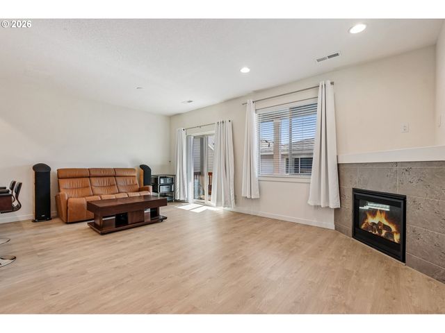 1121 N AUBURN Pl, Ridgefield, WA 98642
