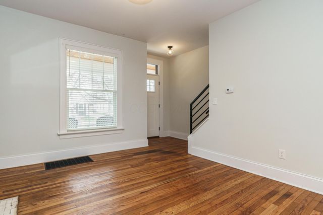 387 W 2nd Avenue, Columbus, OH 43201