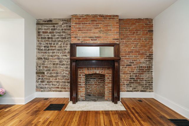 387 W 2nd Avenue, Columbus, OH 43201