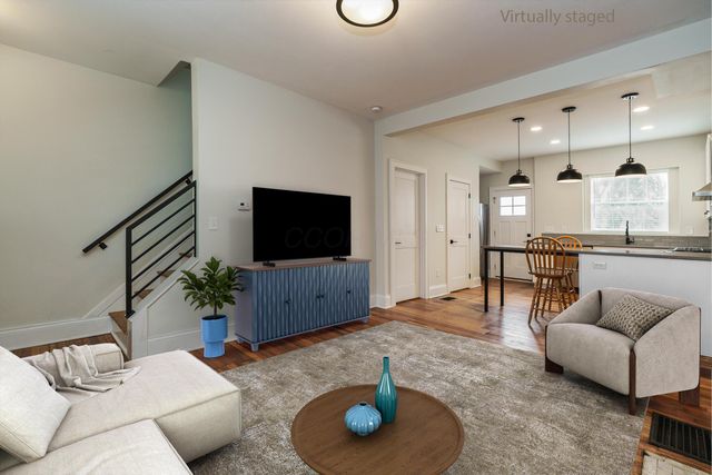 387 W 2nd Avenue, Columbus, OH 43201