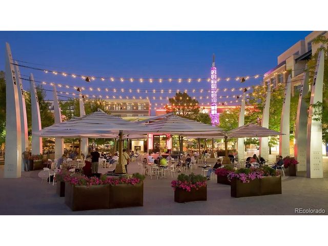 558 S Field Ct, Lakewood, CO 80226