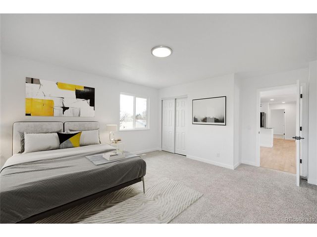 558 S Field Ct, Lakewood, CO 80226