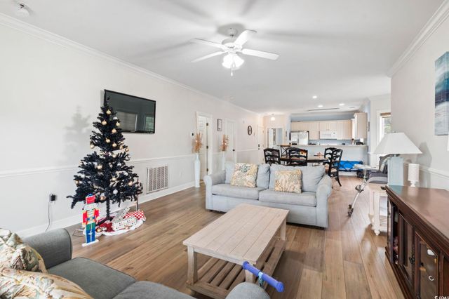 4847 Luster Leaf Cir Apt 301, Myrtle Beach, SC 29577