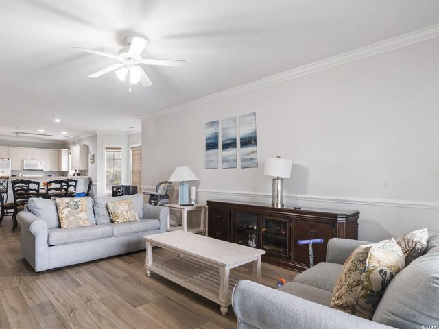 4847 Luster Leaf Cir Apt 301, Myrtle Beach, SC 29577