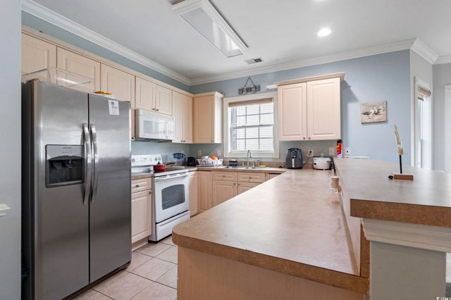 4847 Luster Leaf Cir Apt 301, Myrtle Beach, SC 29577