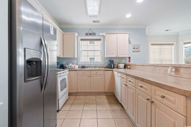 4847 Luster Leaf Cir Apt 301, Myrtle Beach, SC 29577