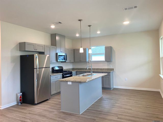 8902 Heron Way, New Roads, LA 70760