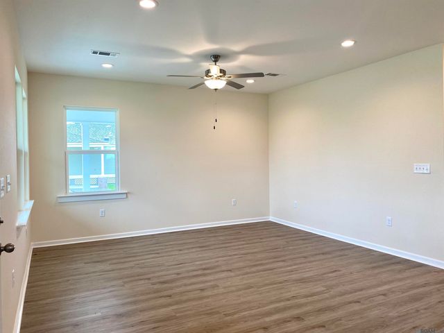 8902 Heron Way, New Roads, LA 70760