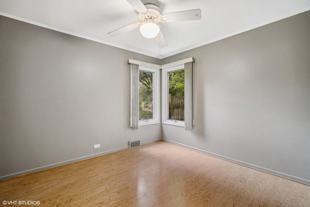 1720 Longvalley Road, Glenview, IL 60025