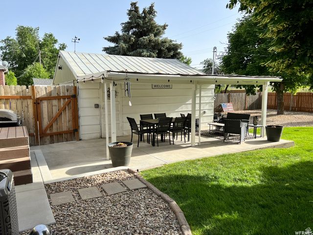 8032 S ADAMS ST, Midvale, UT 84047