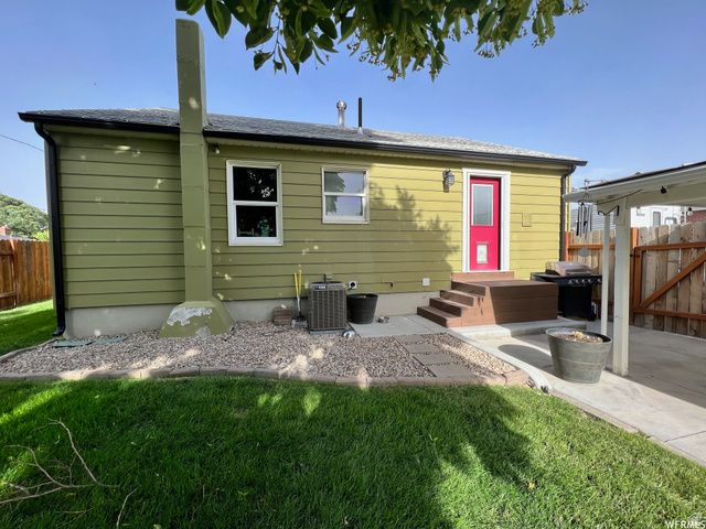 8032 S ADAMS ST, Midvale, UT 84047