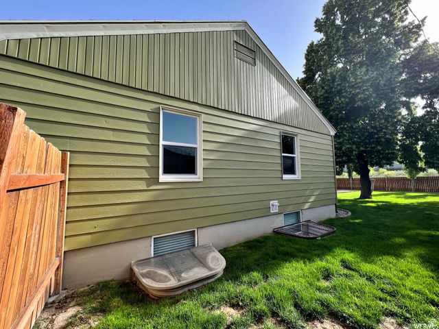 8032 S ADAMS ST, Midvale, UT 84047