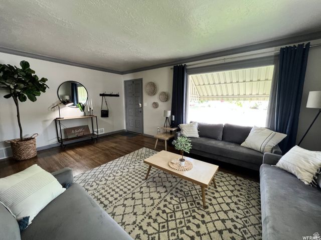 8032 S ADAMS ST, Midvale, UT 84047