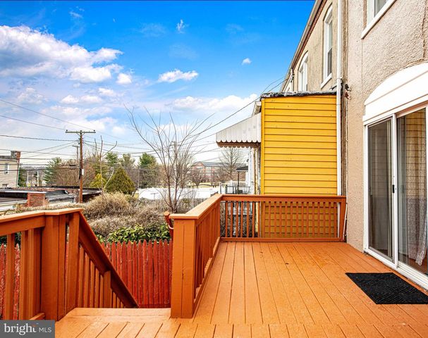 1816 CHILTON ST, Baltimore, MD 21218