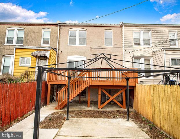 1816 CHILTON ST, Baltimore, MD 21218