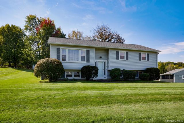 15 Rowell Lane, Wappingers Falls, NY 12590