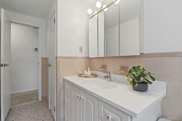 15 Rowell Lane, Wappingers Falls, NY 12590