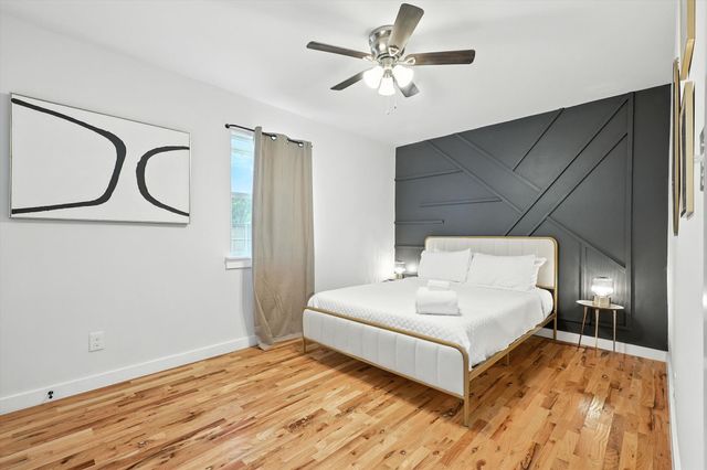 1009 Walnut Street, Irving, TX 75060