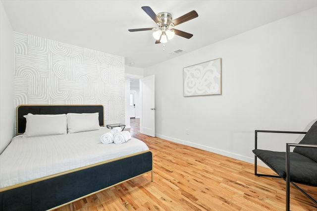 1009 Walnut Street, Irving, TX 75060