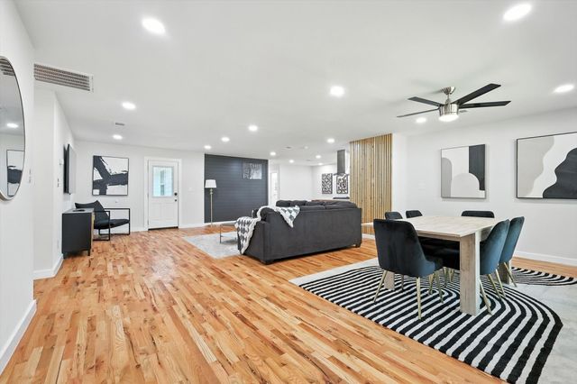 1009 Walnut Street, Irving, TX 75060