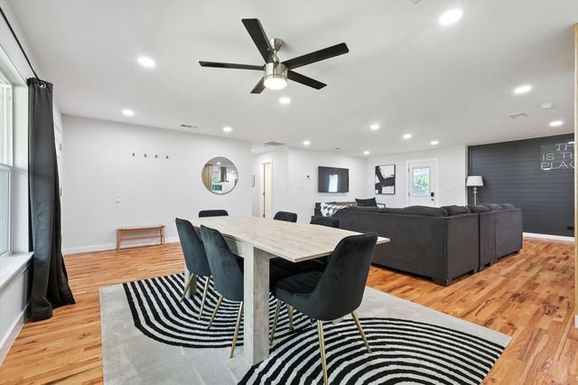 1009 Walnut Street, Irving, TX 75060