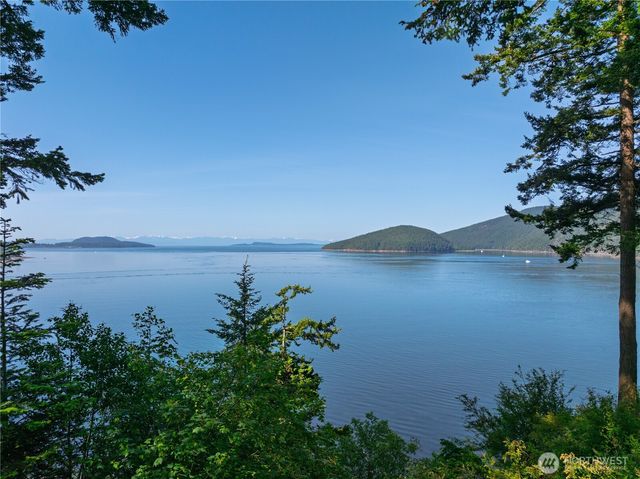 5398 West Shore Road, Anacortes, WA 98221