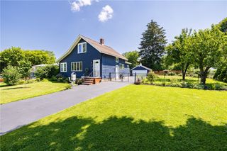 312 Cascade Place, Irondequoit, NY 14609