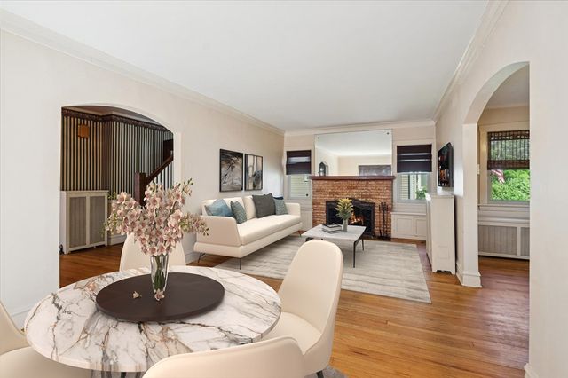 723 Wesley Avenue, Oak Park, IL 60304