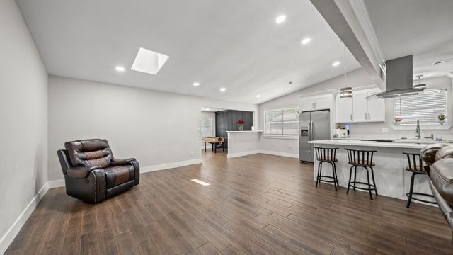 550 Slumberwood Drive, Houston, TX 77013
