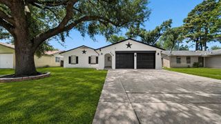 550 Slumberwood Drive, Houston, TX 77013