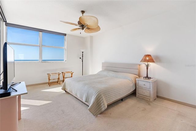 1800 BENJAMIN FRANKLIN DRIVE B809, Sarasota, FL 34236