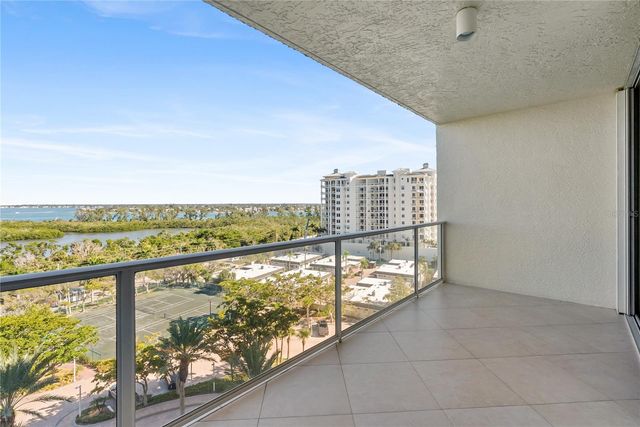 1800 BENJAMIN FRANKLIN DRIVE B809, Sarasota, FL 34236