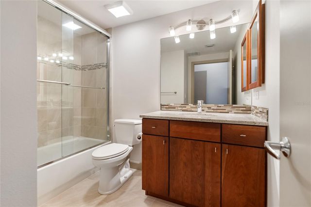 1800 BENJAMIN FRANKLIN DRIVE B809, Sarasota, FL 34236