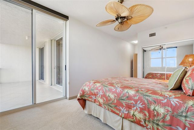 1800 BENJAMIN FRANKLIN DRIVE B809, Sarasota, FL 34236