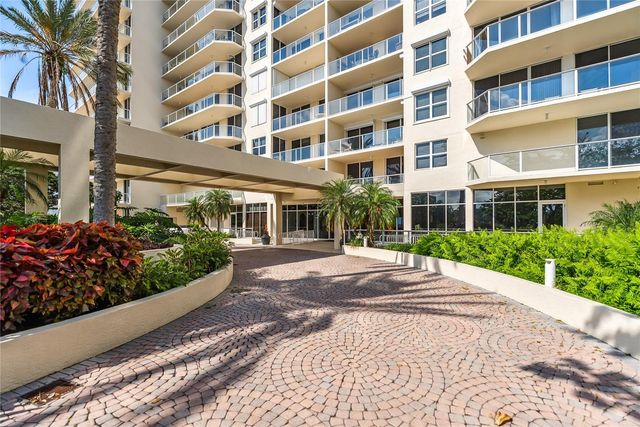 1800 BENJAMIN FRANKLIN DRIVE B809, Sarasota, FL 34236