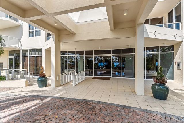 1800 BENJAMIN FRANKLIN DRIVE B809, Sarasota, FL 34236