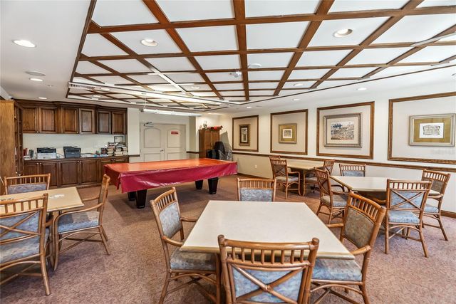 1800 BENJAMIN FRANKLIN DRIVE B809, Sarasota, FL 34236