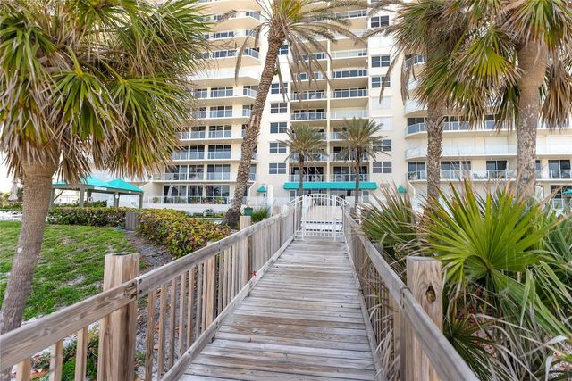 1800 BENJAMIN FRANKLIN DRIVE B809, Sarasota, FL 34236