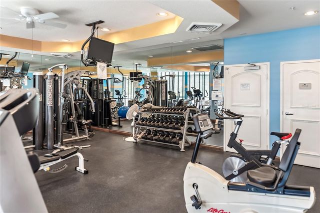 1800 BENJAMIN FRANKLIN DRIVE B809, Sarasota, FL 34236