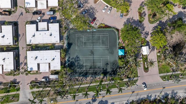 1800 BENJAMIN FRANKLIN DRIVE B809, Sarasota, FL 34236