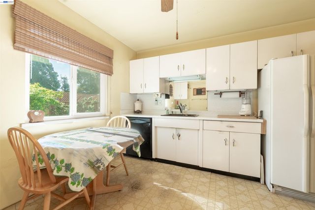 1805 Sundberg Ave, San Leandro, CA 94577