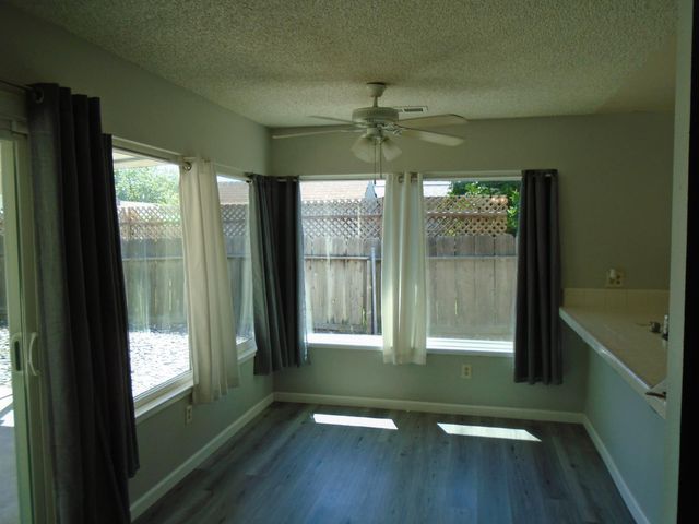 3316 Mesquite Way, Modesto, CA 95355